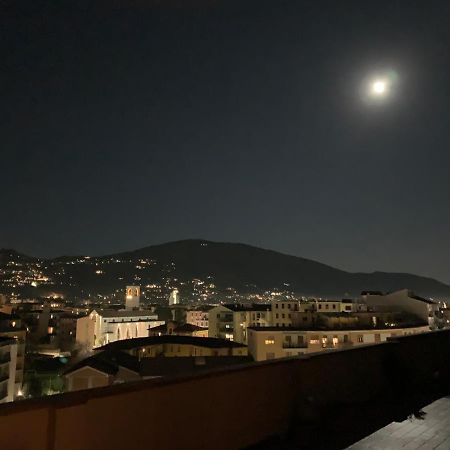 Attico Mansardato Affacciato Sul Cuore Di Brescia Extérieur photo