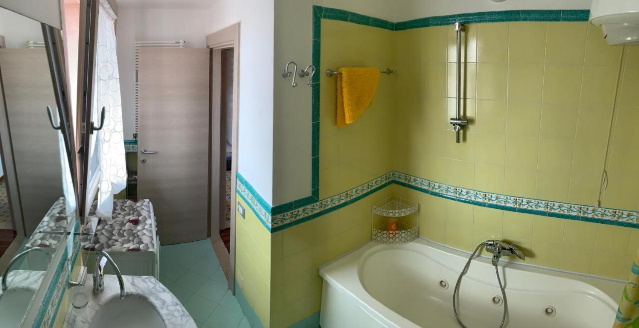 Attico Mansardato Affacciato Sul Cuore Di Brescia Extérieur photo